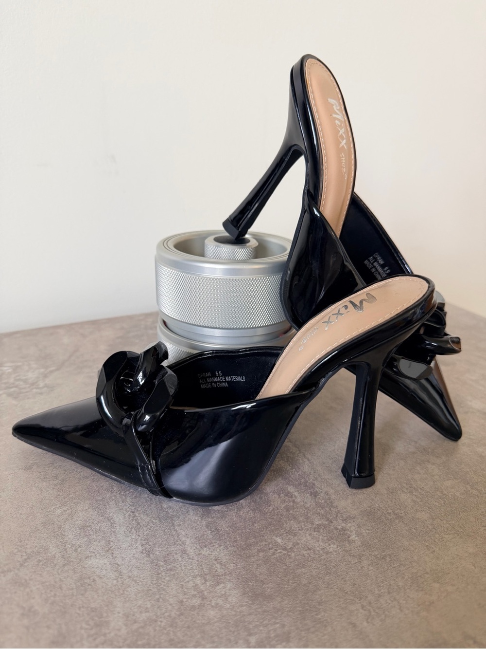 Mixx Shuz Black Patent Pointed Mule Heels with Knot Accent